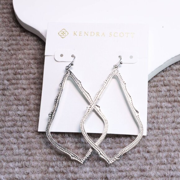 Kendra Scott Sophee Silver Drop Earrings 🎉 - Picture 1 of 2